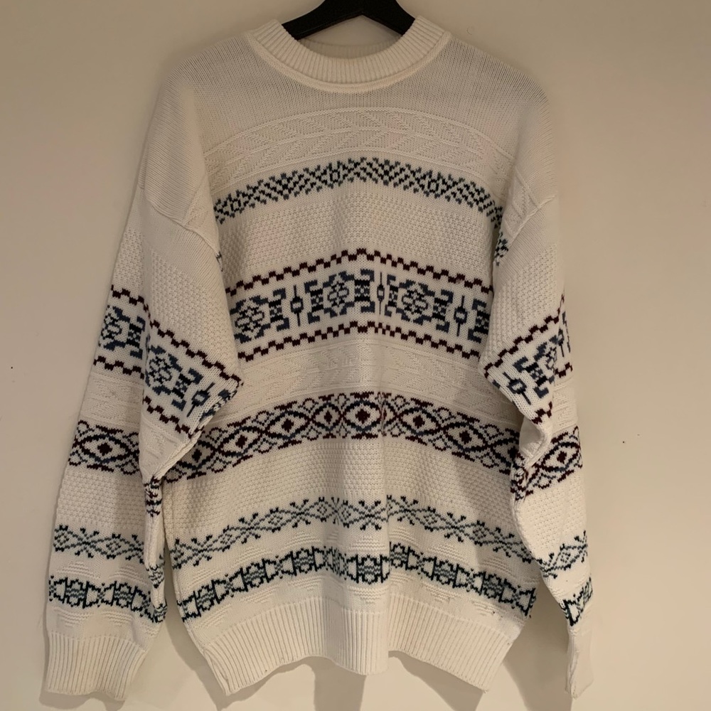 Oversized 90s cable knit sweater